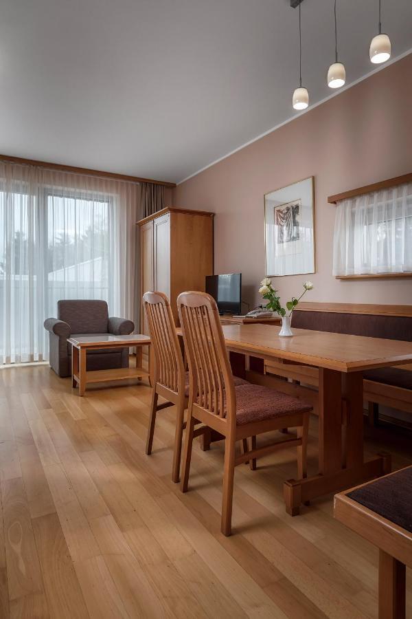 Grand Hotel Bellevue Hocko Pohorje Bagian luar foto