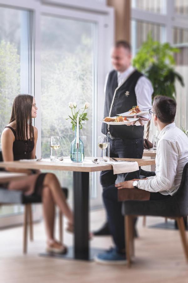 Grand Hotel Bellevue Hocko Pohorje Bagian luar foto